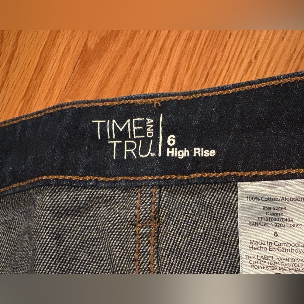 Time and Tru Dark Blue Distressed Jean Shorts - Picture 2 of 5
